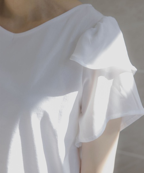 slattgir(スラットジール)の「高身長 フリルデザインTシャツ(UVカット・接触冷感)(トールサイズ)Essenave(Tシャツ/カットソー・レディース・オフホワイト/ブルー/ブラック・T5L/T4L/TLL/TL/T3L/TM)」の22枚目の写真