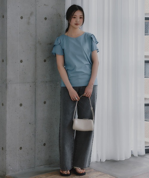slattgir(スラットジール)の「高身長 フリルデザインTシャツ(UVカット・接触冷感)(トールサイズ)Essenave(Tシャツ/カットソー・レディース・オフホワイト/ブルー/ブラック・T5L/T4L/TLL/TL/T3L/TM)」の10枚目の写真