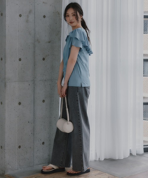slattgir(スラットジール)の「高身長 フリルデザインTシャツ(UVカット・接触冷感)(トールサイズ)Essenave(Tシャツ/カットソー・レディース・オフホワイト/ブルー/ブラック・T5L/T4L/TLL/TL/T3L/TM)」の11枚目の写真