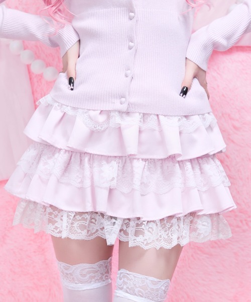AVENCHUMU(アバンチュウム)の「Melting lace tiered skirt(スカート・レディース・ブラック・FREE/XS)」の3枚目の写真