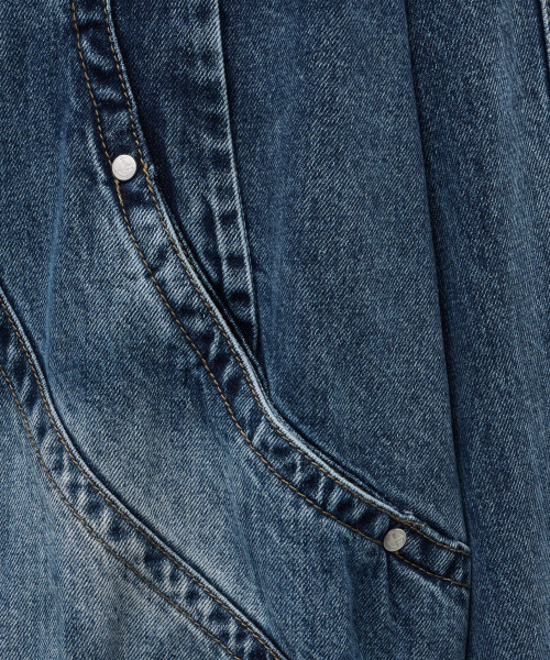 IDWS(アイドンワナセル)の「Division Denim Trucker Jacket Indigo(デニムジャケット・レディース・その他・2/0/1)」の5枚目の写真
