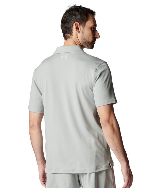 UNDER ARMOUR(アンダーアーマー)の「UAモーション ポロ(トレーニング/メンズ)(ポロシャツ・メンズ・グレー系その他・L/M/XL/3XL/S/2XL)」の2枚目の写真