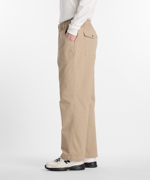 NEW BALANCE(ニューバランス)の「大谷翔平シグネチャーウーブンツイルパンツ(チノパンツ・メンズ・ベージュ・SMALL/MEDIUM/LARGE/X-LARGE/XX-LARGE/XXX-LARGE)」の2枚目の写真