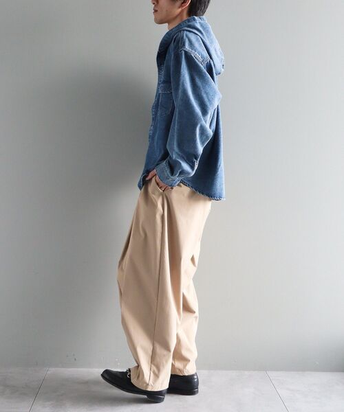 CRAFT STANDARD BOUTIQUE(クラフトスタンダードブティック)の「デニムフードシャツ(シャツ/ブラウス・メンズ・インディゴブルー/ブラック・L/M)」の7枚目の写真