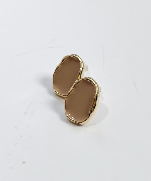 yu-ka（ユーカ）の「YU-KA:ゴールドフレーム オーバルピアス gold frame oval pierce（ピアス（両耳用）・レディース・ピンク/グリーン/ベージュ・FREE）」の6枚目の写真