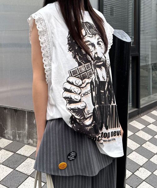 CIAOPANIC（チャオパニック）の「袖レースロゴノースリーブビッグTEE（Tシャツ/カットソー・レディース・チャコールグレー/イエロー/グレー/ホワイト・ONE SIZE）」の17枚目の写真