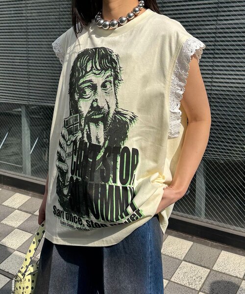 CIAOPANIC（チャオパニック）の「袖レースロゴノースリーブビッグTEE（Tシャツ/カットソー・レディース・チャコールグレー/イエロー/グレー/ホワイト・ONE SIZE）」の6枚目の写真