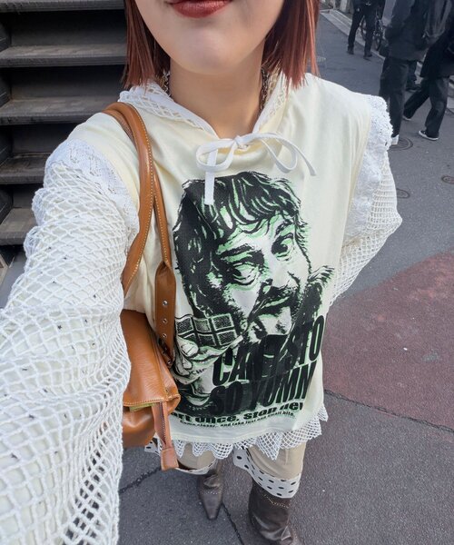 CIAOPANIC（チャオパニック）の「袖レースロゴノースリーブビッグTEE（Tシャツ/カットソー・レディース・チャコールグレー/イエロー/グレー/ホワイト・ONE SIZE）」の12枚目の写真