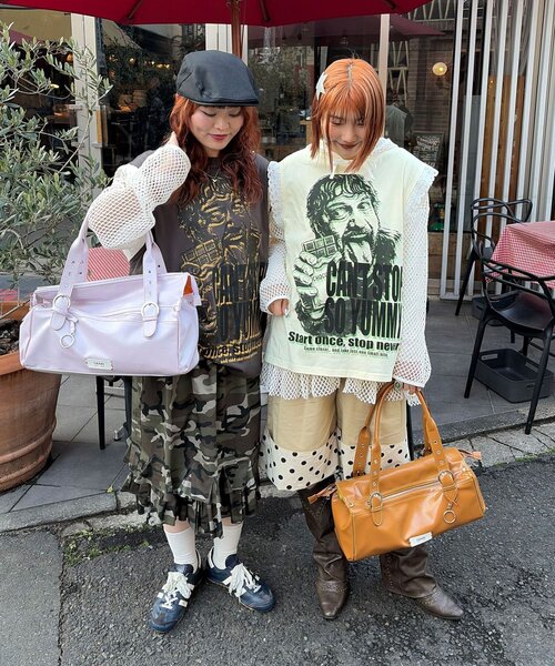 CIAOPANIC（チャオパニック）の「袖レースロゴノースリーブビッグTEE（Tシャツ/カットソー・レディース・チャコールグレー/イエロー/グレー/ホワイト・ONE SIZE）」の13枚目の写真