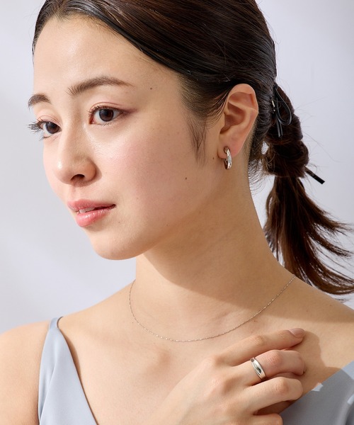 CALIN STANDARD(カリンスタンダード)の「◆金属アレルギー対応◆◆made in japan◆【痛くない】【落ちにくい】【ストレスフリーな着け心地】ダブルライン グランループフィットイヤリング(イヤリング・レディース・ゴールド/シルバー・FREE)」の4枚目の写真