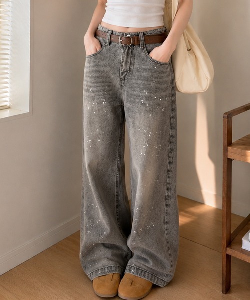 MEMECLE(メメクル)の「【 MEMECLE / メメクル 】ヴィンテージ ペイント加工 デニムパンツ(デニムパンツ・レディース・ライトアッシュグレー・MEDIUM/SMALL)」の1枚目の写真