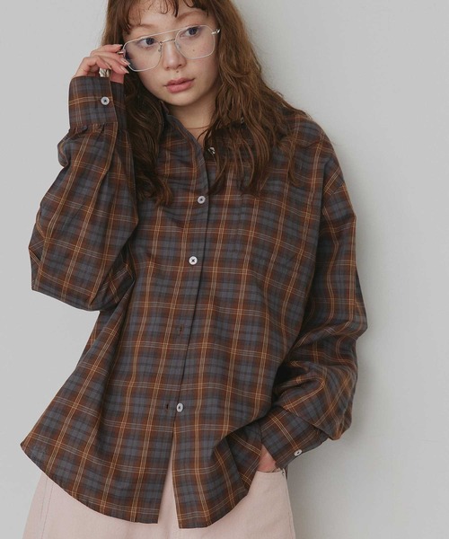 ad thie(アドティエ)の「オーバーサイズ チェックシャツ(シャツ/ブラウス・レディース・ライトブルー/オフホワイト/ピンク/ブラウン・FREE)」の17枚目の写真