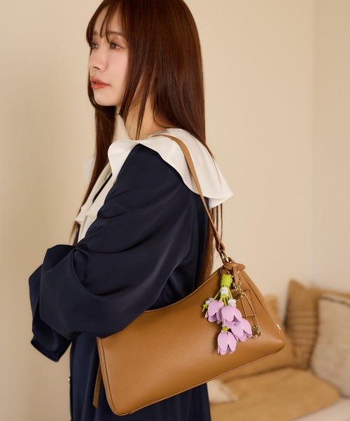 mysty woman（ミスティウーマン）の「チューリップチャーム 670139（チャーム・レディース・レッド/パープル・FREE）」の4枚目の写真