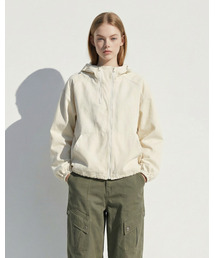 APOSTROPHE COMMA（アポストロフィコンマ）の「ツーネックコットンウォッシングフードジップアップジャケット_アイボリー（ナイロンジャケット）」