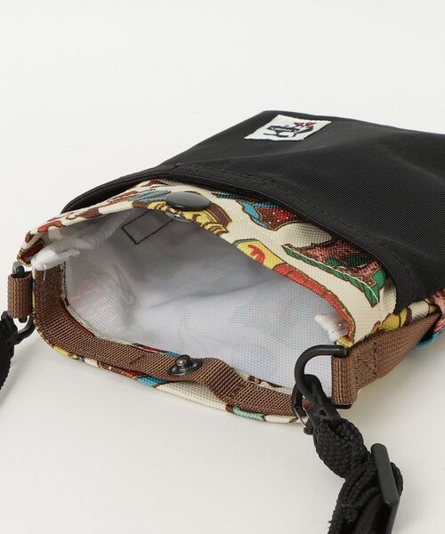 CHUMS（チャムス）の「チャムス CHUMS Recycle Mesh Pocket Shoulder Bag（ショルダーバッグ・レディース・その他・ONE SIZE）」の4枚目の写真