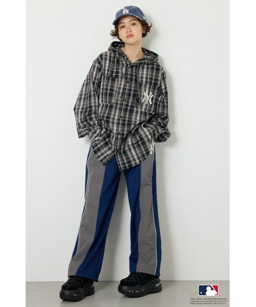 RODEO CROWNS WIDE BOWL（ロデオクラウンズワイドボウル）の「(MLB)フードチェックシャツ（シャツ/ブラウス・レディース・ブラック系その他/ブラウン系その他/ブルー系その他・FREE）」の7枚目の写真