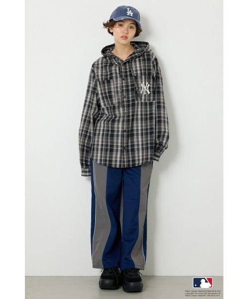 RODEO CROWNS WIDE BOWL（ロデオクラウンズワイドボウル）の「(MLB)フードチェックシャツ（シャツ/ブラウス・レディース・ブラック系その他/ブラウン系その他/ブルー系その他・FREE）」の8枚目の写真