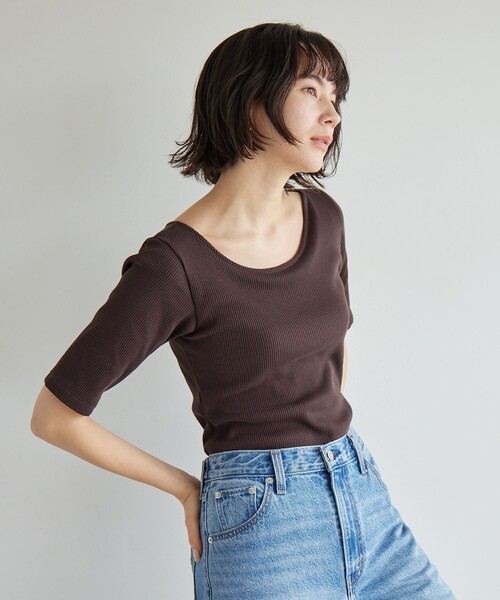 green label relaxing(グリーンレーベルリラクシング)の「カップデザインネックTシャツ / カップインナー(Tシャツ/カットソー・レディース・ブラック/ダークブラウン/オフホワイト・S/M)」の7枚目の写真