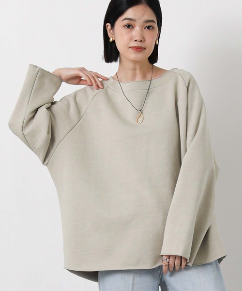 Gready Brilliant（グレディブリリアン）の「ピグメントボートネックカットソー（Tシャツ/カットソー・レディース・ベージュ/チャコールグレー・38）」の2枚目の写真