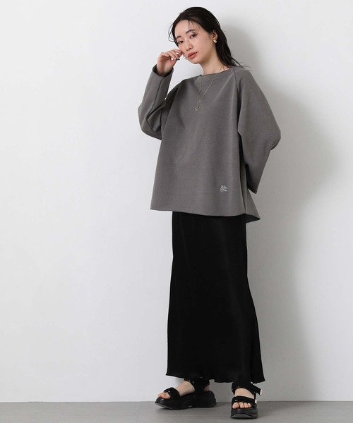 Gready Brilliant（グレディブリリアン）の「ピグメントボートネックカットソー（Tシャツ/カットソー・レディース・ベージュ/チャコールグレー・38）」の6枚目の写真