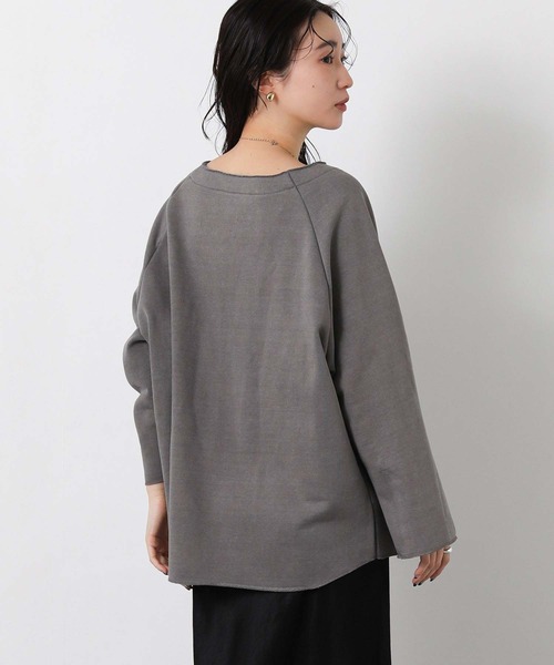 Gready Brilliant（グレディブリリアン）の「ピグメントボートネックカットソー（Tシャツ/カットソー・レディース・ベージュ/チャコールグレー・38）」の9枚目の写真