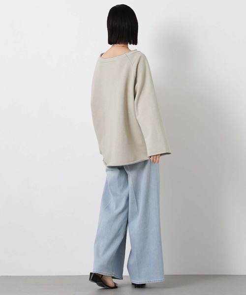 Gready Brilliant（グレディブリリアン）の「ピグメントボートネックカットソー（Tシャツ/カットソー・レディース・ベージュ/チャコールグレー・38）」の14枚目の写真