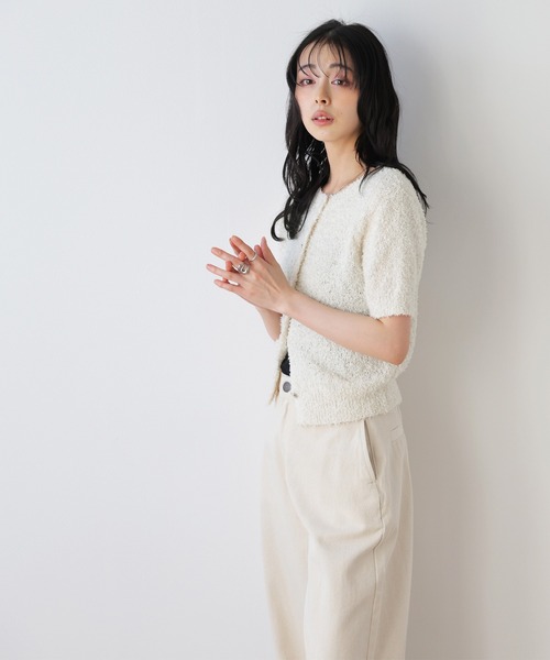 La-gemme(ラジェム)の「2WAYショートニットカーディガン(カーディガン/ボレロ・レディース・アイボリー/ブラック/アイボリー系/グレー・フリー)」の11枚目の写真