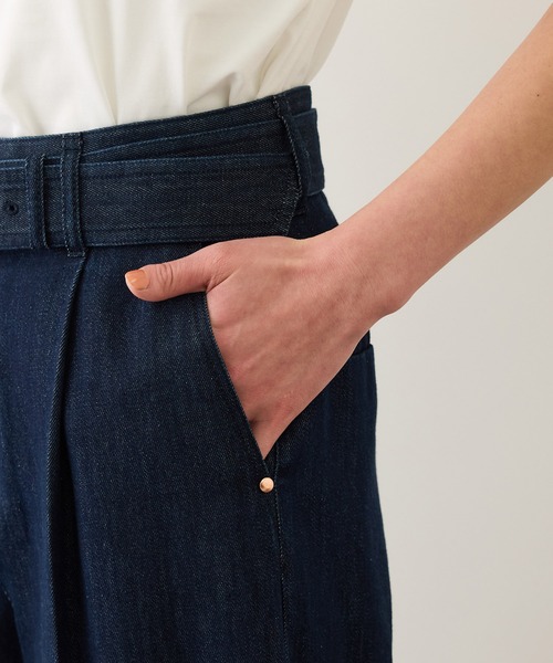 ROPE'（ロペ）の「ライトテンセルデニムベルテッドワイドパンツ（その他パンツ・レディース・ネイビー・36/38）」の13枚目の写真
