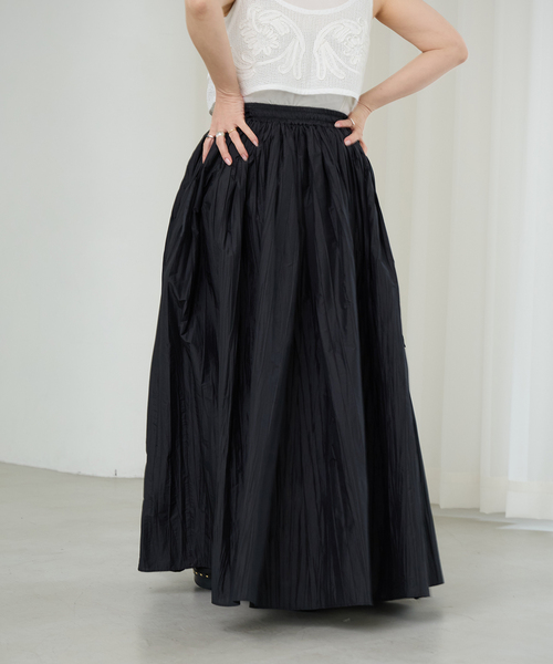 IENA LA BOUCLE（イエナラブークル）の「IENA LA BOUCLE ライトタフタプリーツスカート（スカート・レディース・ベージュ/ブラック・38/36）」の11枚目の写真