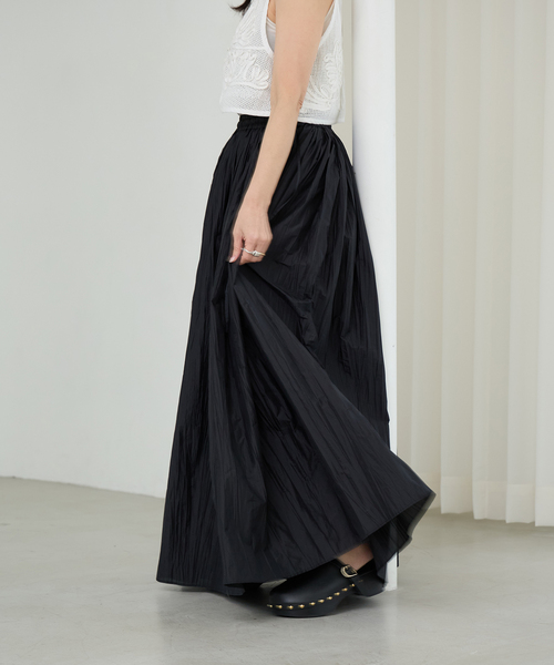 IENA LA BOUCLE（イエナラブークル）の「IENA LA BOUCLE ライトタフタプリーツスカート（スカート・レディース・ベージュ/ブラック・38/36）」の12枚目の写真