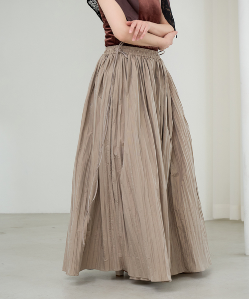 IENA LA BOUCLE（イエナラブークル）の「IENA LA BOUCLE ライトタフタプリーツスカート（スカート・レディース・ベージュ/ブラック・38/36）」の22枚目の写真