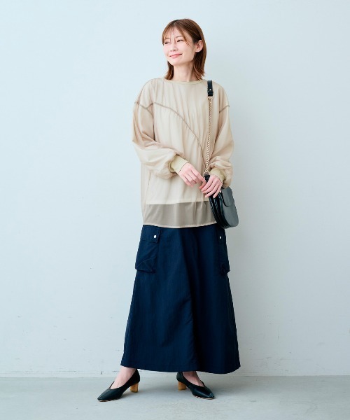 IEDIT(イディット)の「IEDIT 華やかモードに着映えする チュールを重ねたドッキングブラウス(Tシャツ/カットソー・レディース・ライトベージュ/ライトグレー・LL/3L/L/M/S)」の7枚目の写真