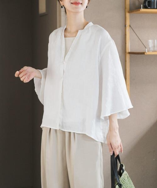 URBAN RESEARCH DOORS（アーバンリサーチドアーズ）の「リネンフレアスリーブブラウス（シャツ/ブラウス・レディース・グリーン系その他/オフホワイト/ブラック・FREE）」の4枚目の写真