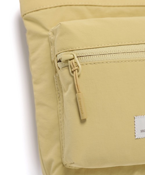 Snow Peak（スノーピーク）の「Snow Peak / Cample Mini Sacoche 1.5L キャンプル ミニサコッシュ 海外限定（ショルダーバッグ・メンズ・ライトベージュ/ブラック/マスタード/ダークカーキ・ONE SIZE）」の8枚目の写真