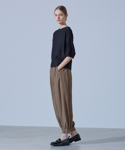 LOGEMENT DE CLAIRE(ロジュモンドクレール)の「切り替え6分袖プルオーバー(Tシャツ/カットソー・レディース・ブラック/オフホワイト/ブルー・FREE)」の21枚目の写真