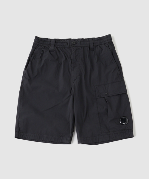 C.P. COMPANY(シーピーカンパニー)の「C.P.Company / シーピーカンパニー BERMUDA CARGO IN 50 FILI STRETCH(その他パンツ・メンズ・グリーン/ブラック/ブルー系その他・46/48)」の1枚目の写真