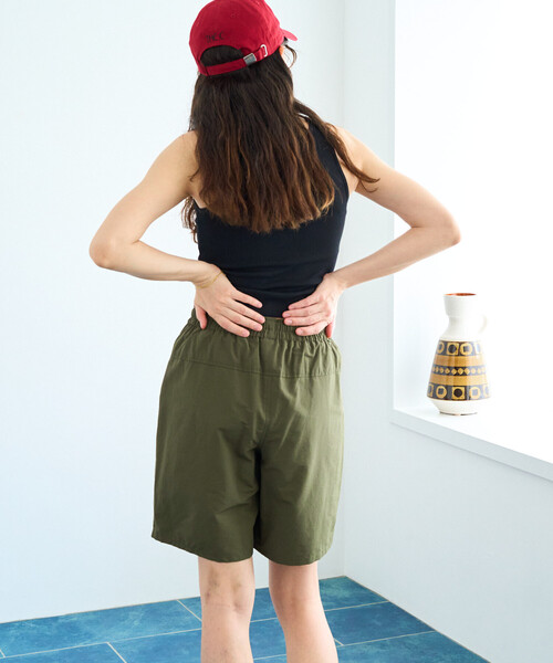 FREAK'S STORE(フリークスストア)の「限定展開 ナイロン ハーフ ショーツ(その他パンツ・レディース・ベージュ/オレンジ/ネイビー/ブルー/ブラック/オリーブ・SMALL/MEDIUM)」の16枚目の写真