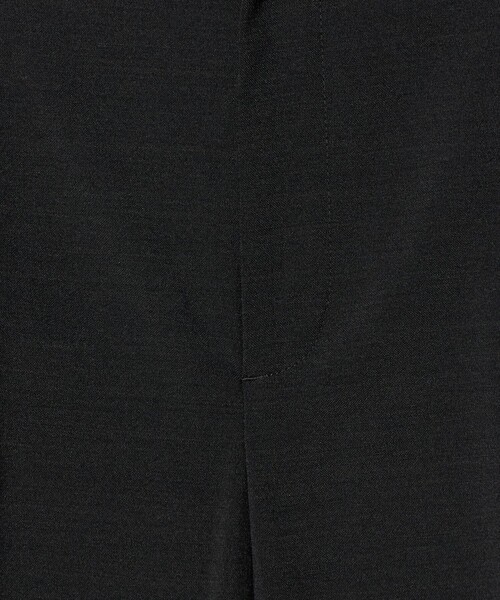 UNITED ARROWS(ユナイテッドアローズ)の「タック テーパード クロップド パンツ(スラックス・レディース・ネイビー/ダークグレー/オフホワイト・36/38)」の5枚目の写真