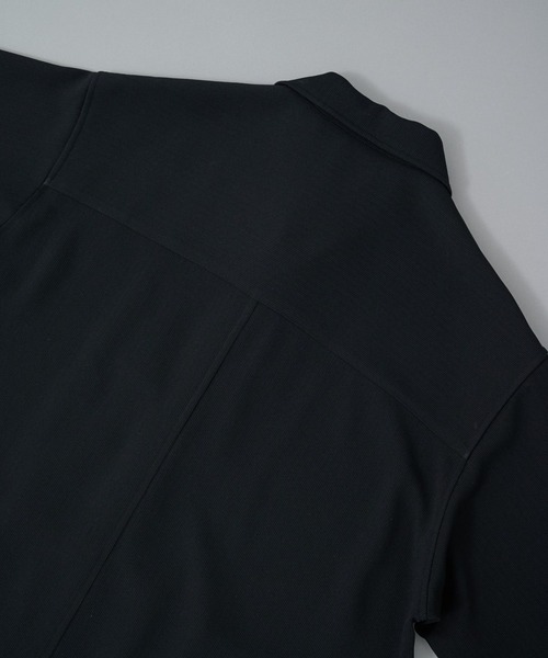 UNITED TOKYO（ユナイテッドトウキョウ）の「【接触冷感】COLD DRY PLEATS コーチブルゾン（シャツ/ブラウス・メンズ・ネイビー/ブラック/ダークグレー・1/2）」の10枚目の写真