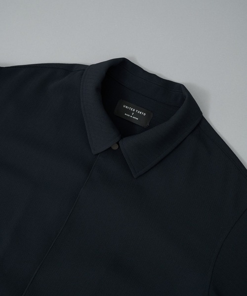 UNITED TOKYO（ユナイテッドトウキョウ）の「【接触冷感】COLD DRY PLEATS コーチブルゾン（シャツ/ブラウス・メンズ・ネイビー/ブラック/ダークグレー・1/2）」の11枚目の写真
