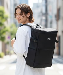 【FILA/フィラ】【通勤・通学などデイリー使いに◎ 20L A4サイズ対応】スクエアデイパック PCポケット 部活 韓国ファッション ストリート