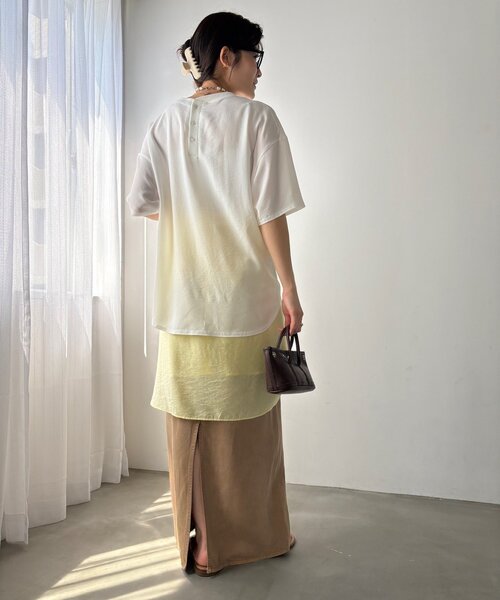 DouDou（ドゥドゥ）の「PLEIN D'ESPOIR ジョーゼット半袖ロゴTEE（シャツ/ブラウス・レディース・オフホワイト/チャコールグレー/ライトグレー・FREE）」の8枚目の写真