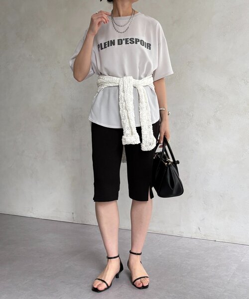 DouDou(ドゥドゥ)の「PLEIN D'ESPOIR ジョーゼット半袖ロゴTEE(シャツ/ブラウス・レディース・オフホワイト/チャコールグレー/ライトグレー/ブラウン・FREE)」の12枚目の写真