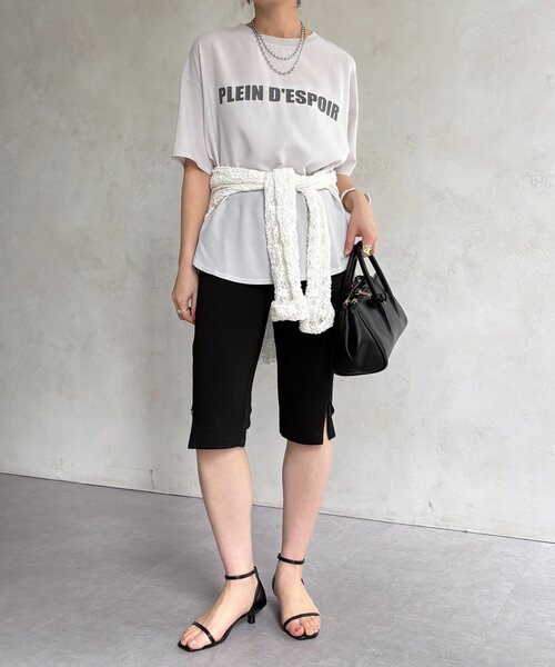 DouDou(ドゥドゥ)の「PLEIN D'ESPOIR ジョーゼット半袖ロゴTEE(シャツ/ブラウス・レディース・オフホワイト/チャコールグレー/ライトグレー/ブラウン・FREE)」の13枚目の写真