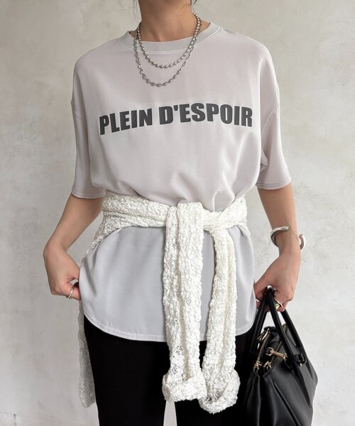 DouDou(ドゥドゥ)の「PLEIN D'ESPOIR ジョーゼット半袖ロゴTEE(シャツ/ブラウス・レディース・オフホワイト/チャコールグレー/ライトグレー/ブラウン・FREE)」の17枚目の写真