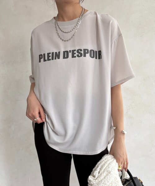 DouDou(ドゥドゥ)の「PLEIN D'ESPOIR ジョーゼット半袖ロゴTEE(シャツ/ブラウス・レディース・オフホワイト/チャコールグレー/ライトグレー/ブラウン・FREE)」の19枚目の写真
