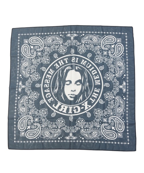 X-girl(エックスガール)の「SHEER FACE SCARF(バンダナ/スカーフ・レディース・ブラウン/ブラック・ONE SIZE)」の15枚目の写真