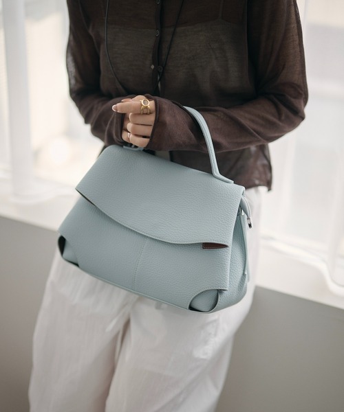 LAULEN(ローレン)の「curve flap 2way handbag / カーブフラップ 2wayハンドバッグ(ハンドバッグ・レディース・アイボリー/ブルー/ブラウン/モカ/グレー/ブラック・FREE)」の6枚目の写真