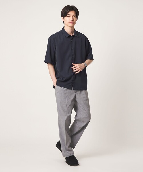 green label relaxing(グリーンレーベルリラクシング)の「【WEB限定】JUST fit ソフトドレープ ボックスシルエット 半袖 シャツ(シャツ/ブラウス・メンズ・ライトグレー/ダークグレー/ネイビー/オフホワイト・M/L/XL/S)」の7枚目の写真