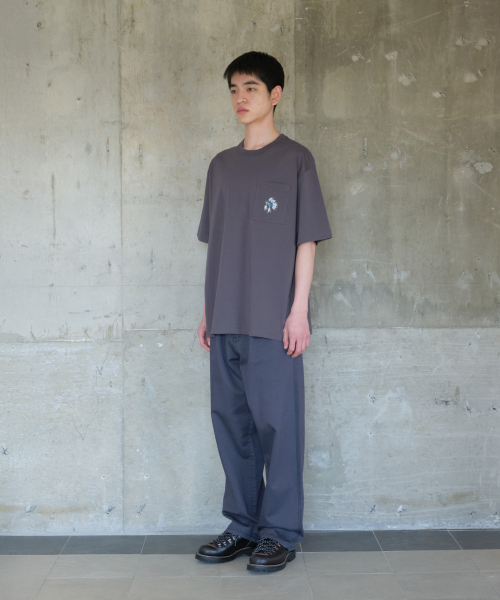 HORLISUN(ホーリーサン)の「Lawrence Short Embroidery T-shirt - Native American Charcoal(Tシャツ/カットソー・メンズ・その他・SMALL/MEDIUM/LARGE)」の5枚目の写真